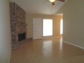 Building Photo - 14022 Greenway Dr