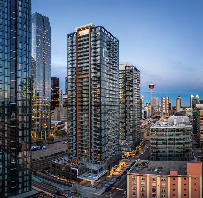 Building Photo - Oliver West