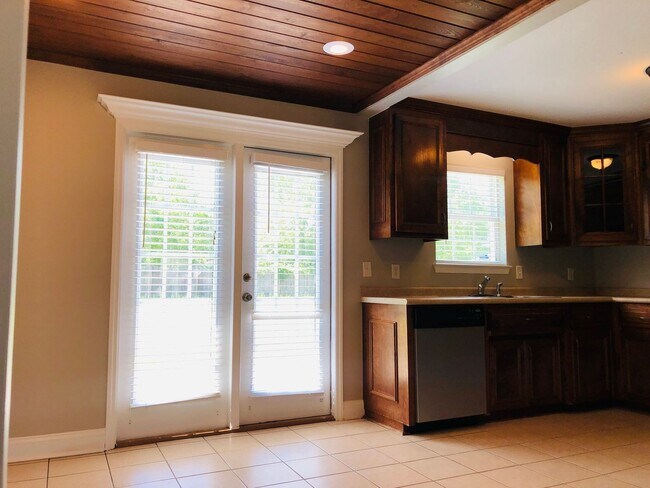 Foto del edificio - Spacious & Modern Ray City Retreat with Large Lot & Privacy!
