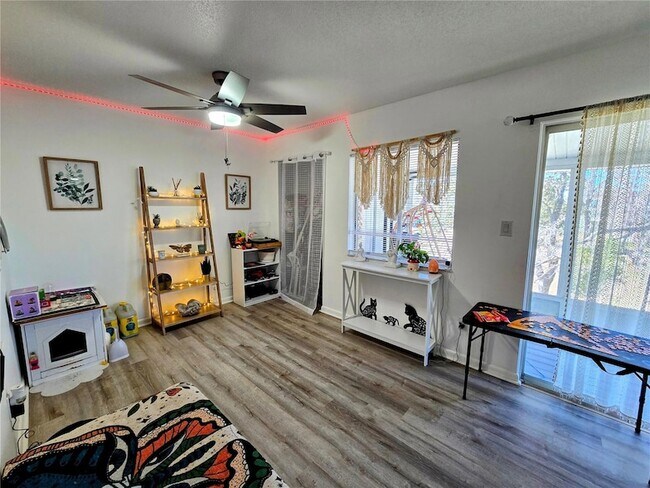 Foto del edificio - 633 Silver Pass