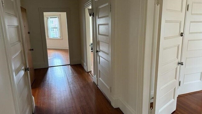 Foto del edificio - 899 Beacon St