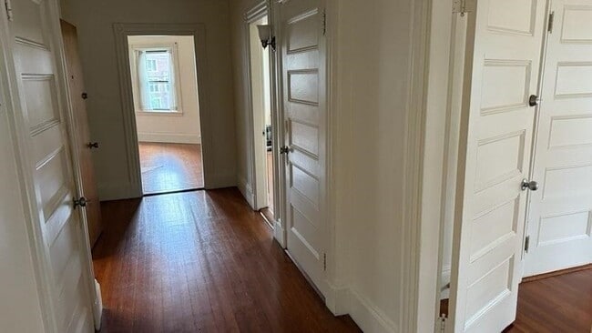Building Photo - 899 Beacon St