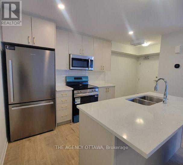 Photo du bâtiment - 401 Glenroy Gilbert Dr