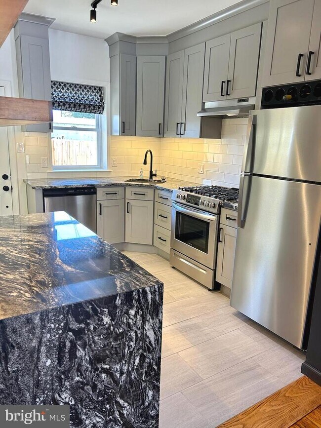 Foto del edificio - 2653 Cedar St