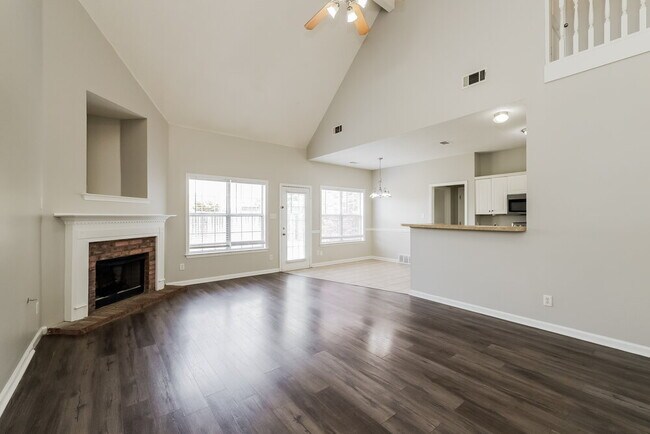 Building Photo - 10076 Sutton Ridge Ln