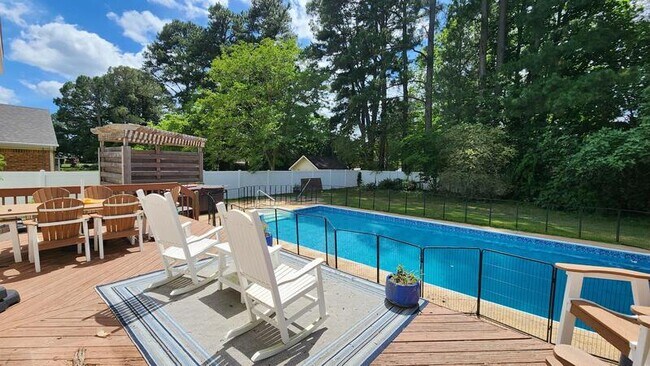 Foto del edificio - 2852 Greenview Road