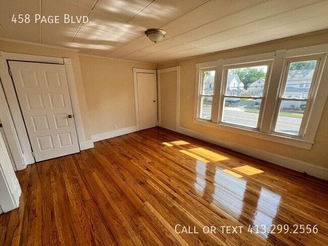 Building Photo - 458 Page Blvd
