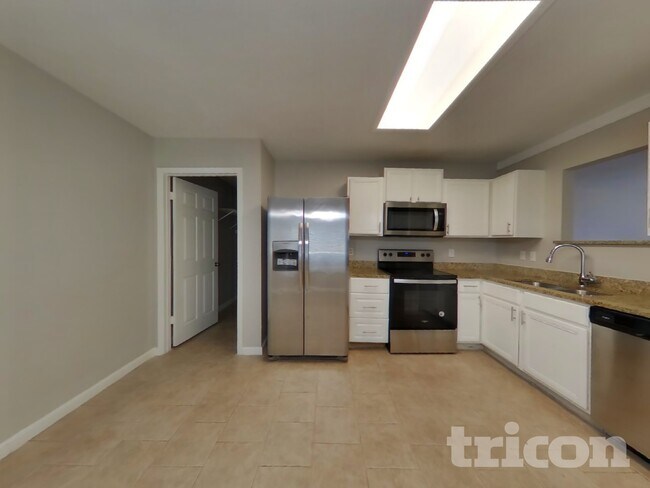 Foto del edificio - 2814 Coast Plain Dr