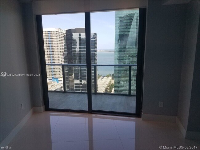 Foto del edificio - 2 br, 2 bath Condo - 1300 S Miami Ave Unit...