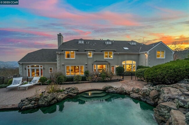 Foto del edificio - 2420 Diablo Lakes Ln