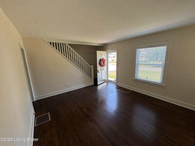 Building Photo - 3912 Massie Ave