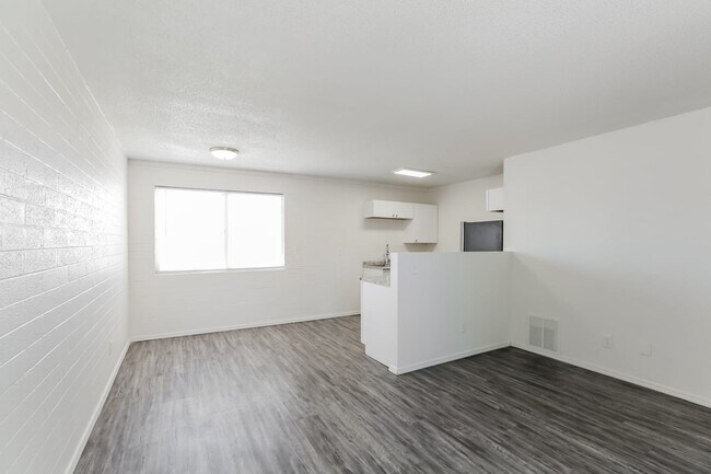 Foto del edificio - 720 E Siesta Dr Unit 4