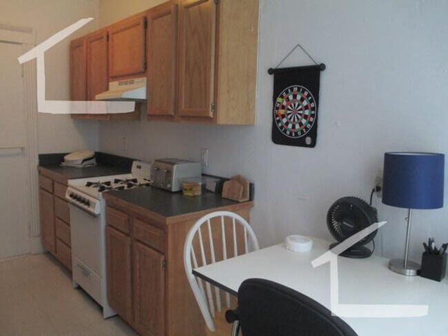 Foto del edificio - 1 Bed Split available NOW