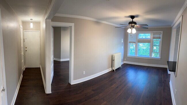 Foto del edificio - 2536 DuPont Ave S