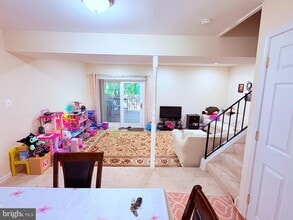 Building Photo - 15068 Catbrier Ct