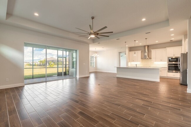 Foto del edificio - Brand new home in Mosaic subdivision. 3 car garage