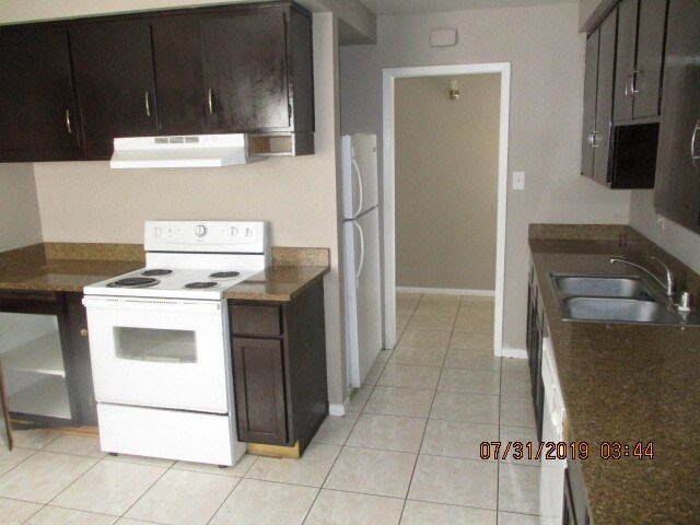 Building Photo - 5432 Mountain View Dr
