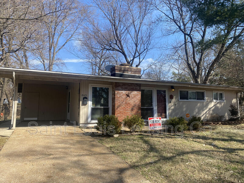 Primary Photo - 865 Robinwood Dr