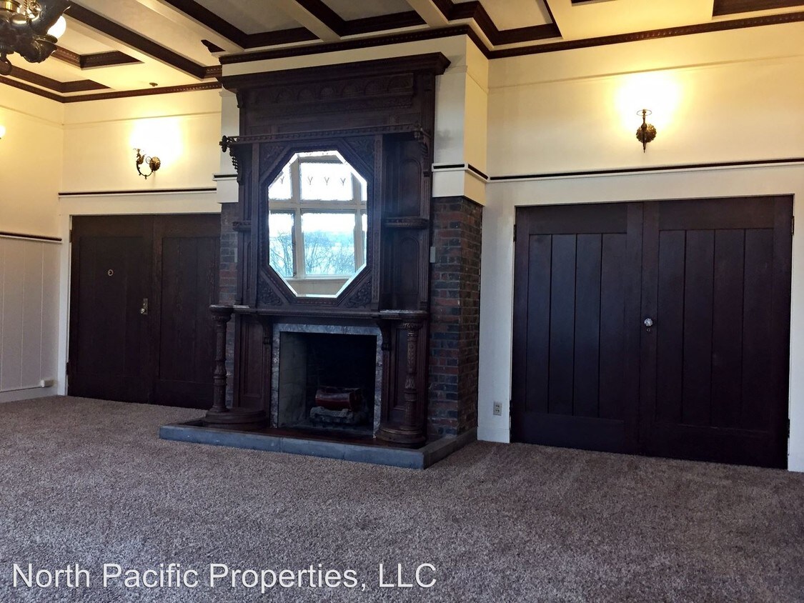 Foto principal - 1 W Highland Dr