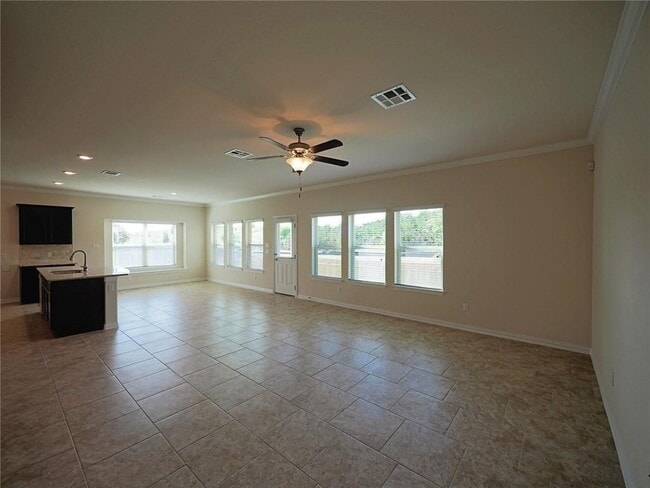 Foto del edificio - 1308 Camino Ct