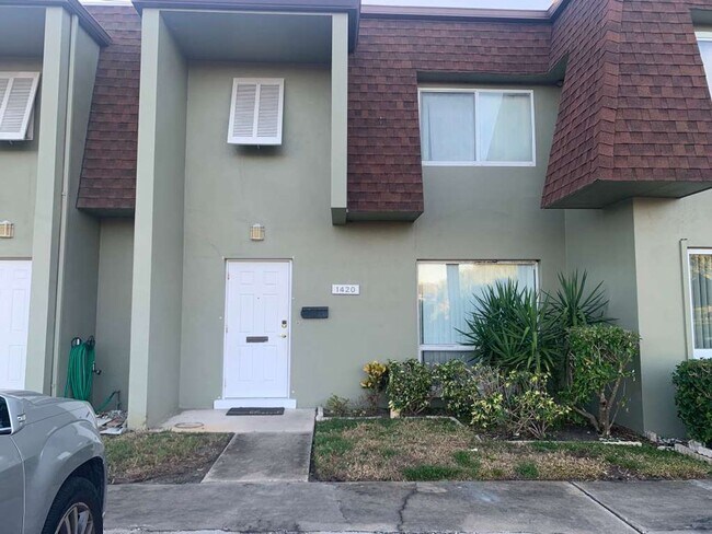 Building Photo - 1420 70th St N