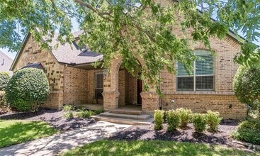 Building Photo - 6208 Riverview Cir