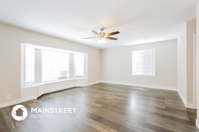 Foto del edificio - 6513 Gumwood Rd