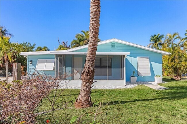 Foto del edificio - 2371 Baybreeze St