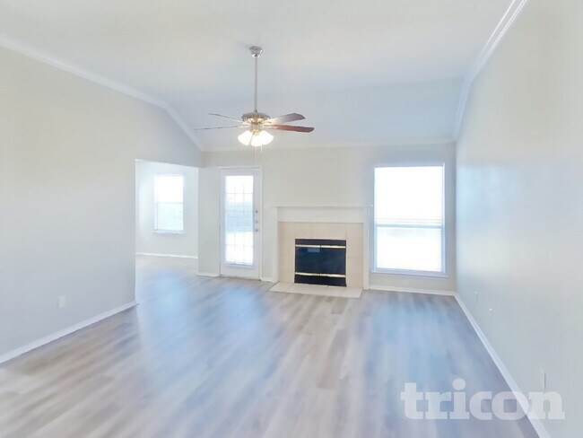 Building Photo - 100 Adams Dr