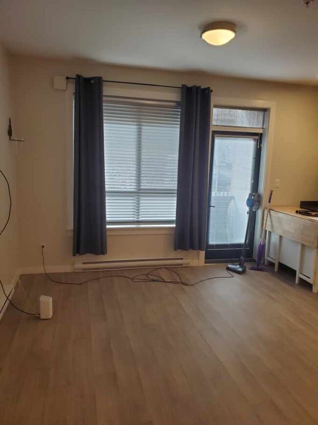 Building Photo - 244 Selby St