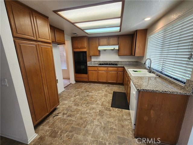 Building Photo - 22223 Roundup Dr