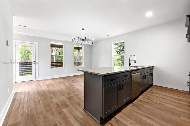 Foto del edificio - 1016 Welch St SW