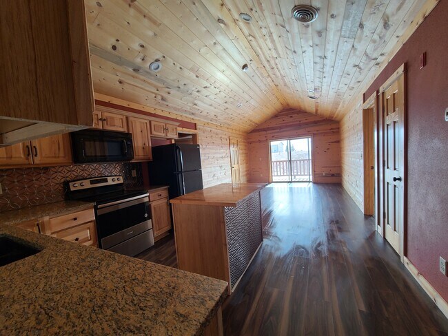 Building Photo - 12658 Misty Creek Rd