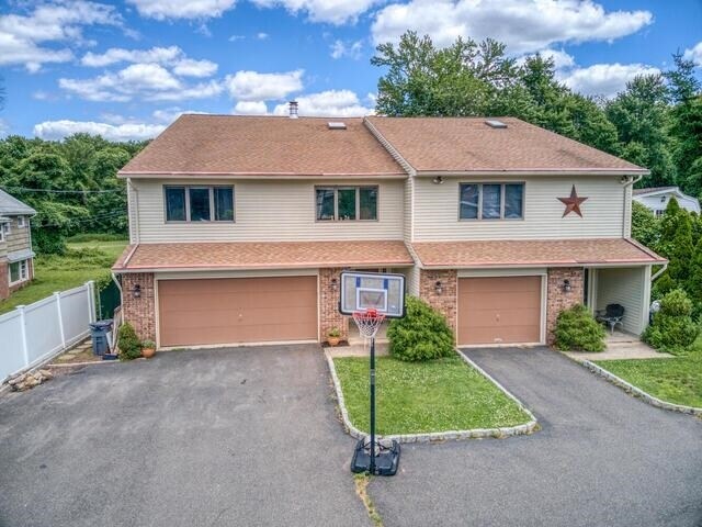 Primary Photo - 328 Saddle River Rd