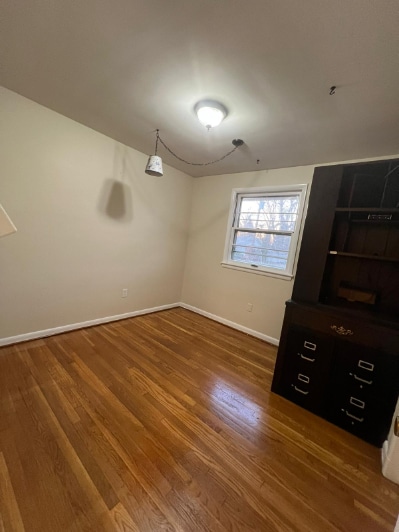 Building Photo - "Spacious 5-Bedroom Retreat with Cozy Fireplace in Fort Washington!"