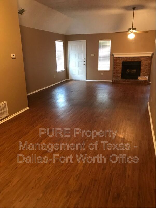 Foto del edificio - 6004 Meadowside Trail