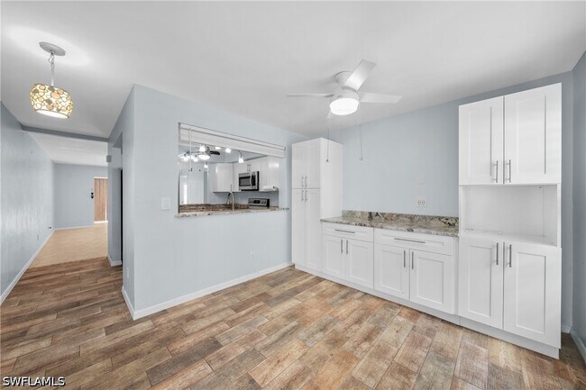 Foto del edificio - 28260 Pine Haven Way