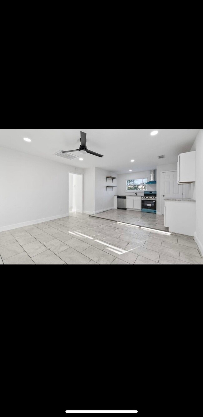 Foto del edificio - 10602 Buffum St