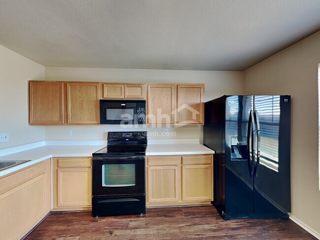 Foto del edificio - 1424 Evergreen St