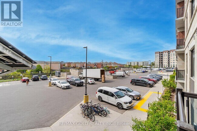 Photo du bâtiment - 39 New Delhi Dr