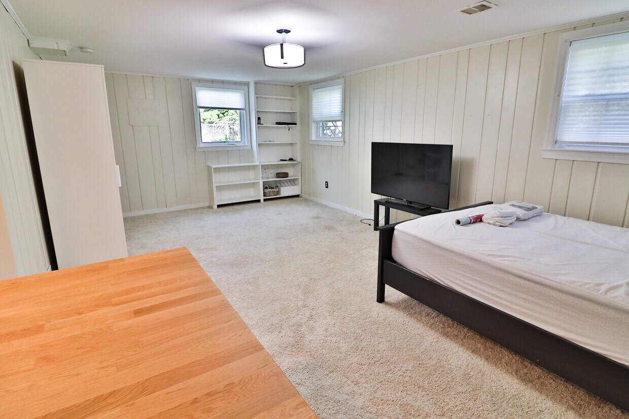 1009 Kennon Ct, Rockville, MD 20851 House Rental in Rockville, MD