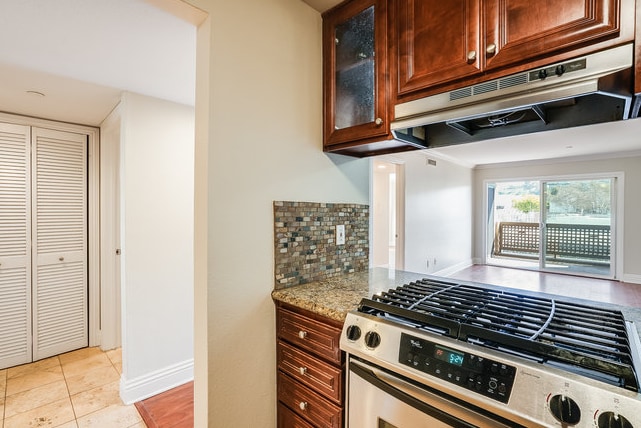 Building Photo - Beautiful 2 Bedroom 2 Bathroom Condo in La...