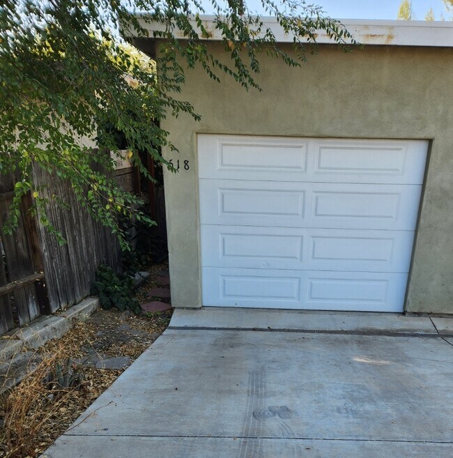 Building Photo - 518 Ferro Ln