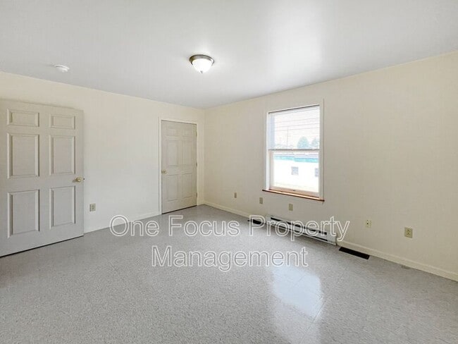 Building Photo - 214 Third Avenue