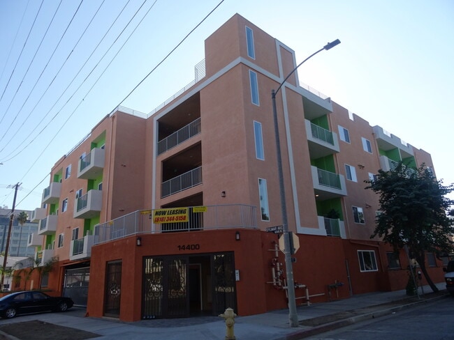 Building Photo - 14400 Friar St