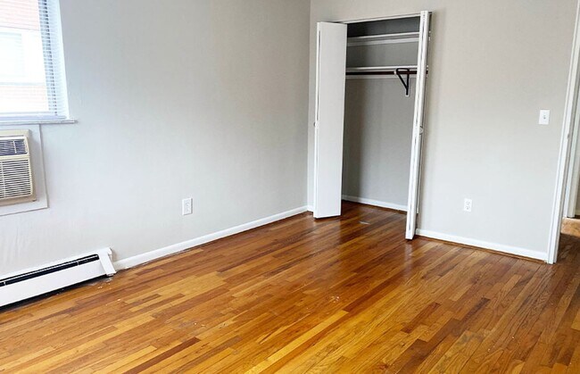 Foto del edificio - 539 Lowell Ave