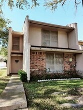 Building Photo - 347 Valley Park Dr