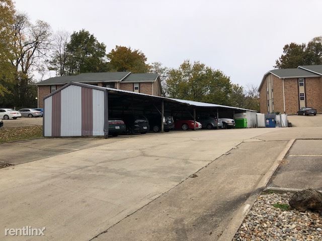 Building Photo - 805 Lancashire Dr