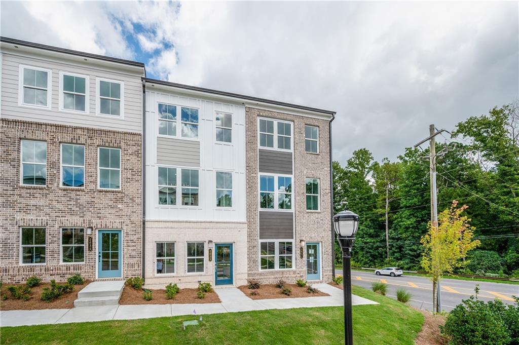 Primary Photo - 2633 Creekside Dr NW