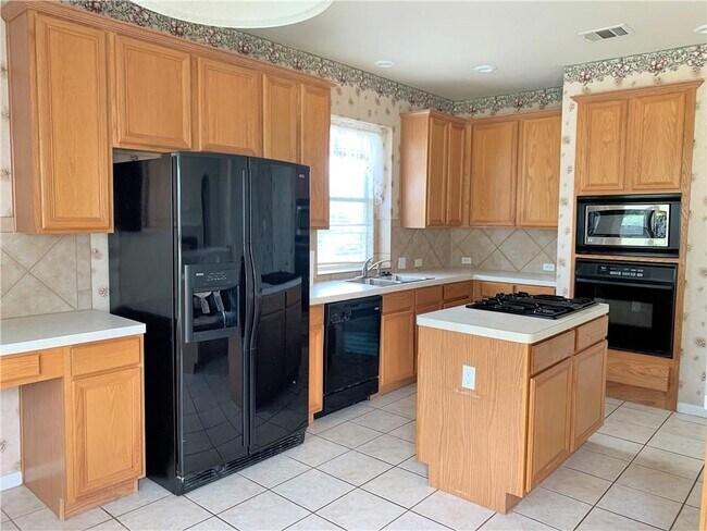 Building Photo - 1720 Chasewood Dr